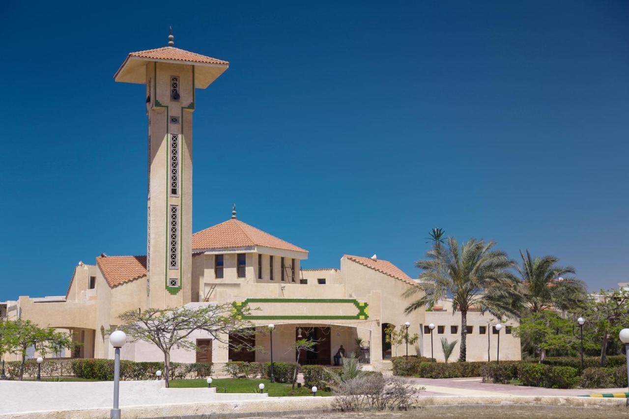Villas Petro Beach Ел Аламейн Екстериор снимка