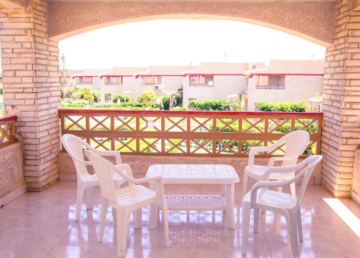 Villas Petro Beach Ел Аламейн Екстериор снимка