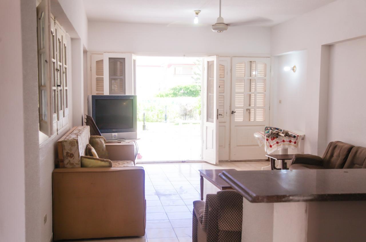 Villas Petro Beach Ел Аламейн Екстериор снимка
