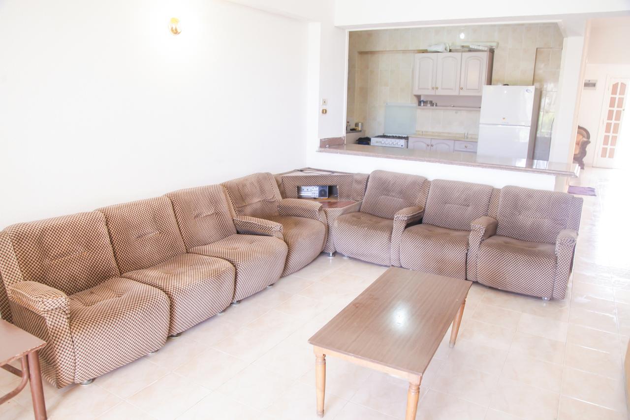 Villas Petro Beach Ел Аламейн Екстериор снимка