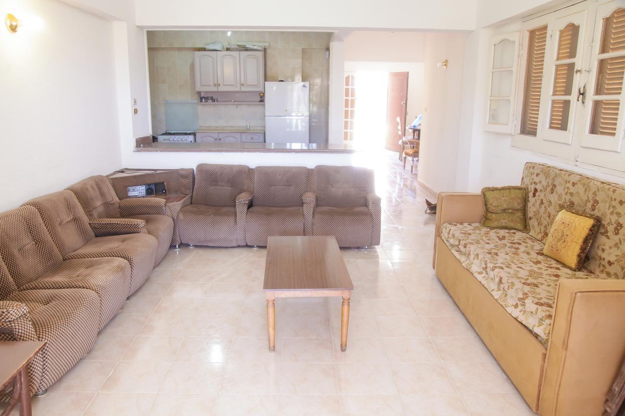 Villas Petro Beach Ел Аламейн Екстериор снимка
