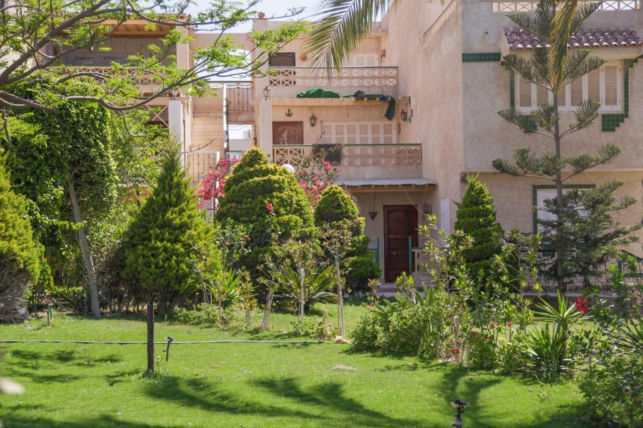 Villas Petro Beach Ел Аламейн Екстериор снимка
