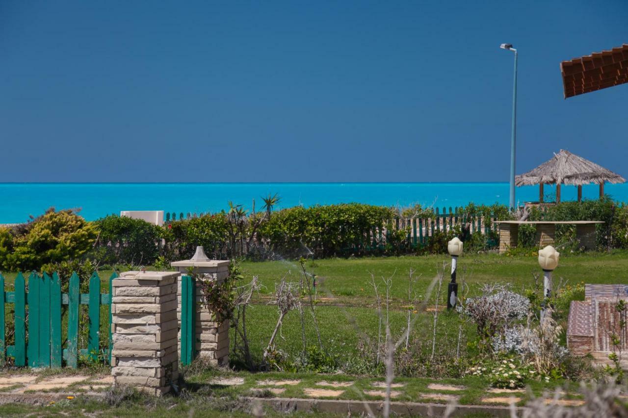 Villas Petro Beach Ел Аламейн Екстериор снимка