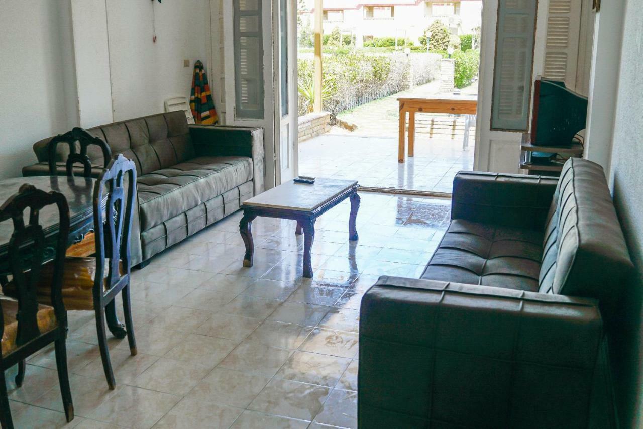 Villas Petro Beach Ел Аламейн Екстериор снимка